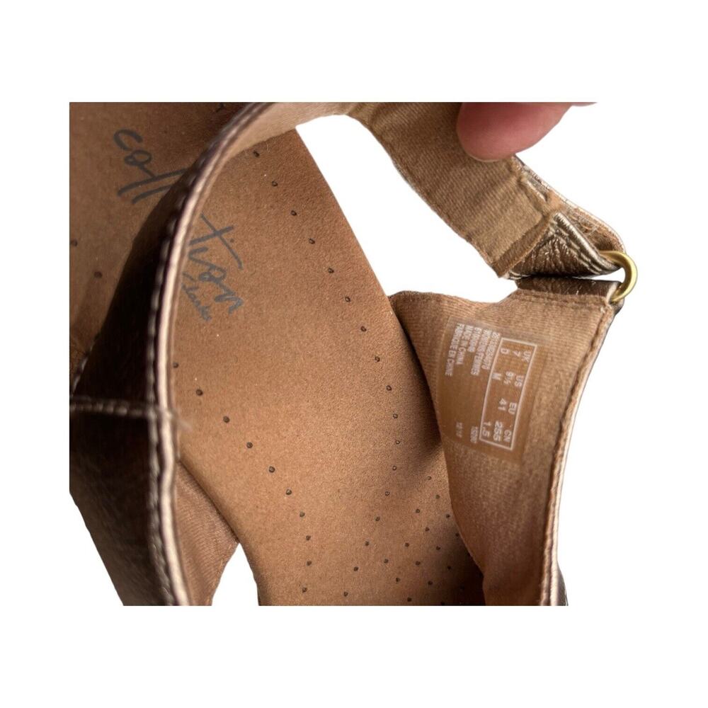 Clarks Collection Gold Nubuck Strap Leather Platform Wedge Sandal Size 9.5M EUC - Picture 9 of 9